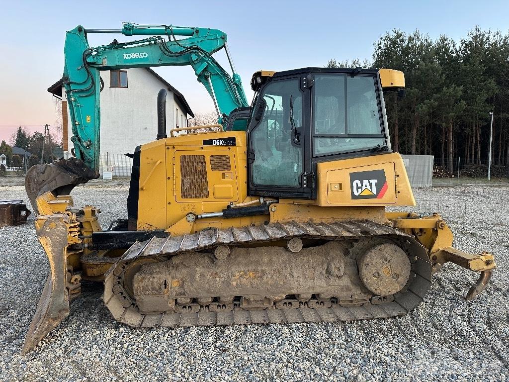 CAT D 6 K 2 LGP بلدوزرات مجنزرة