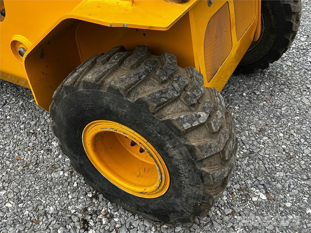 JCB TLT35-26D مناولات متداخلة