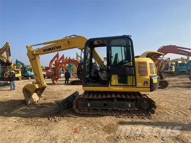 Komatsu pc70-8 حفارات زحافة