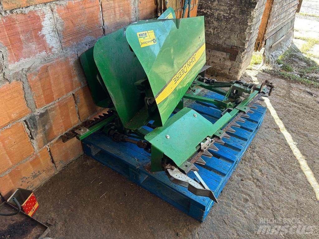 John Deere T670 حصادات