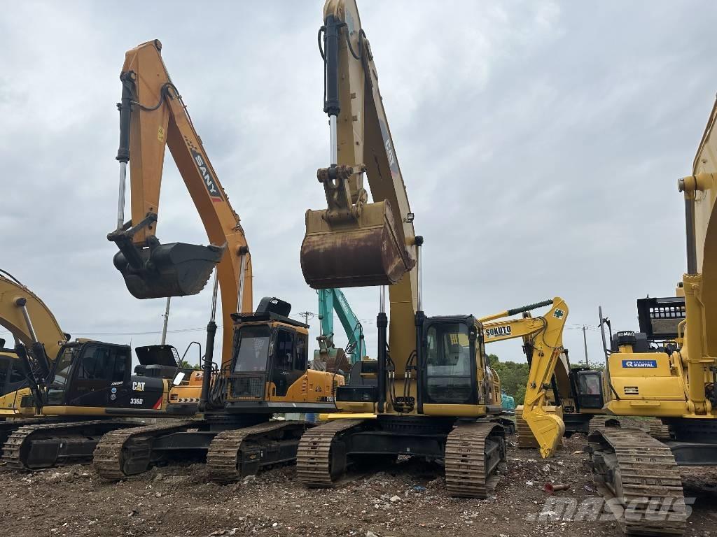 CAT 336 D حفارات زحافة