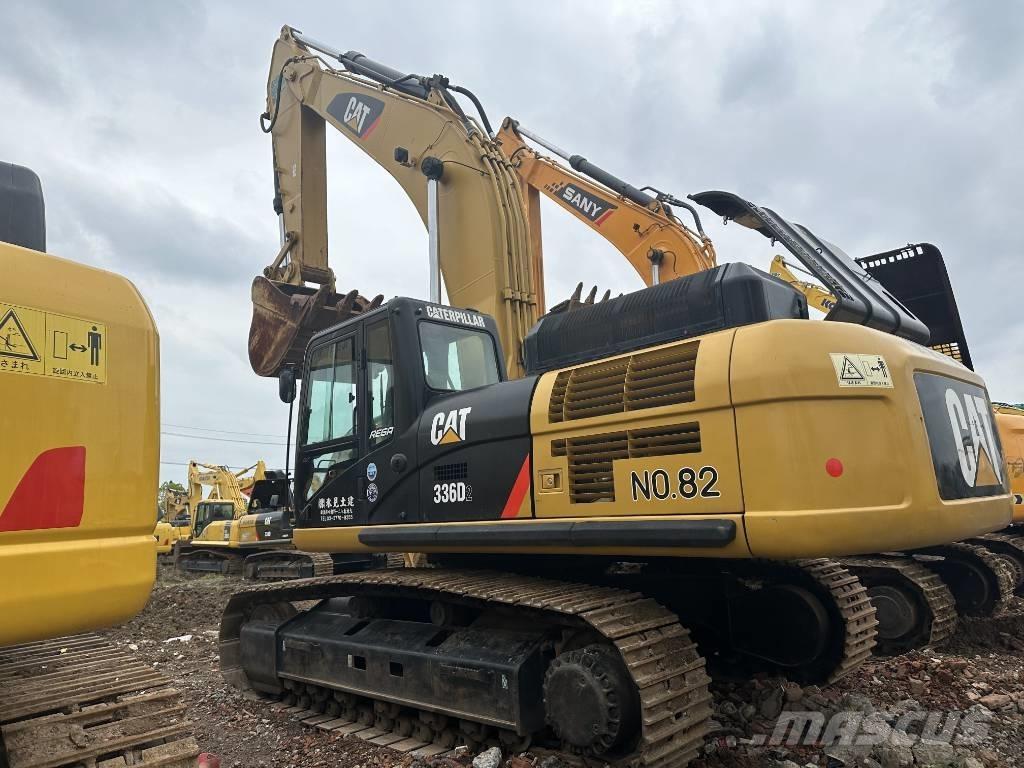 CAT 336 D حفارات زحافة