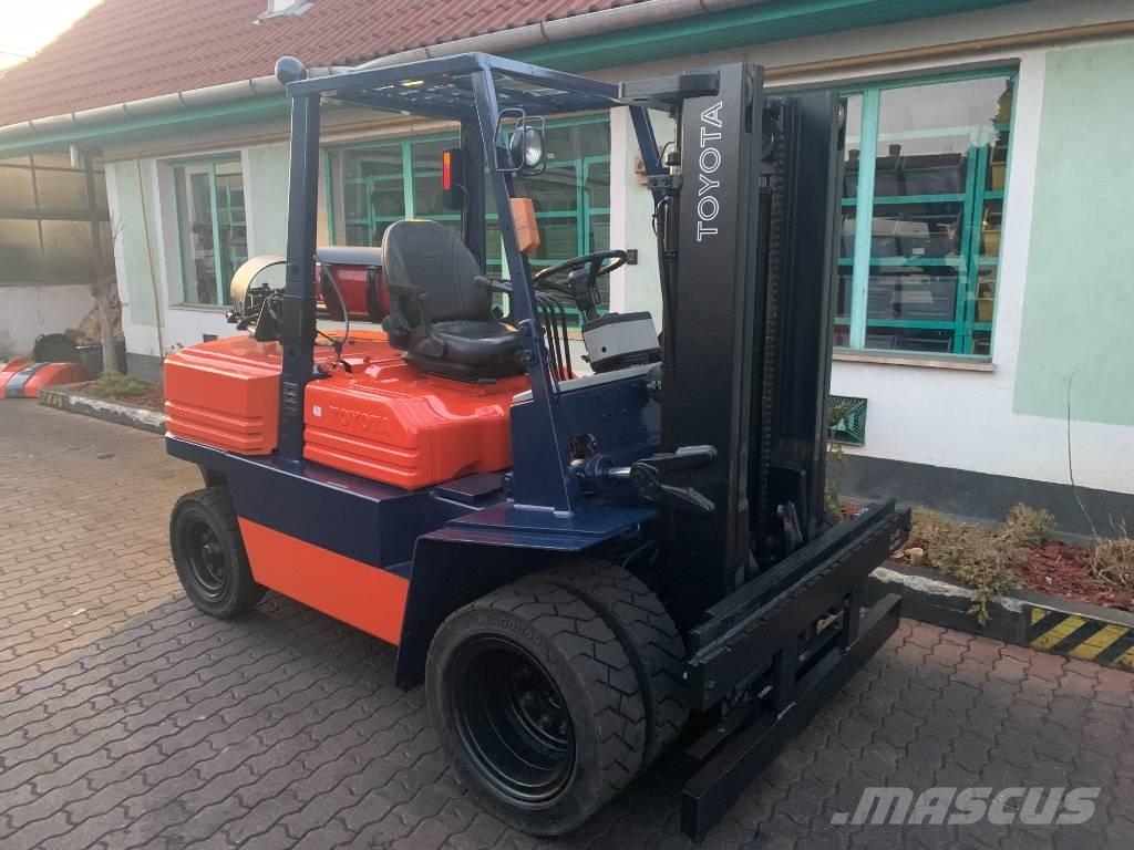 Toyota 5FG40 V-3516 شاحنات LPG