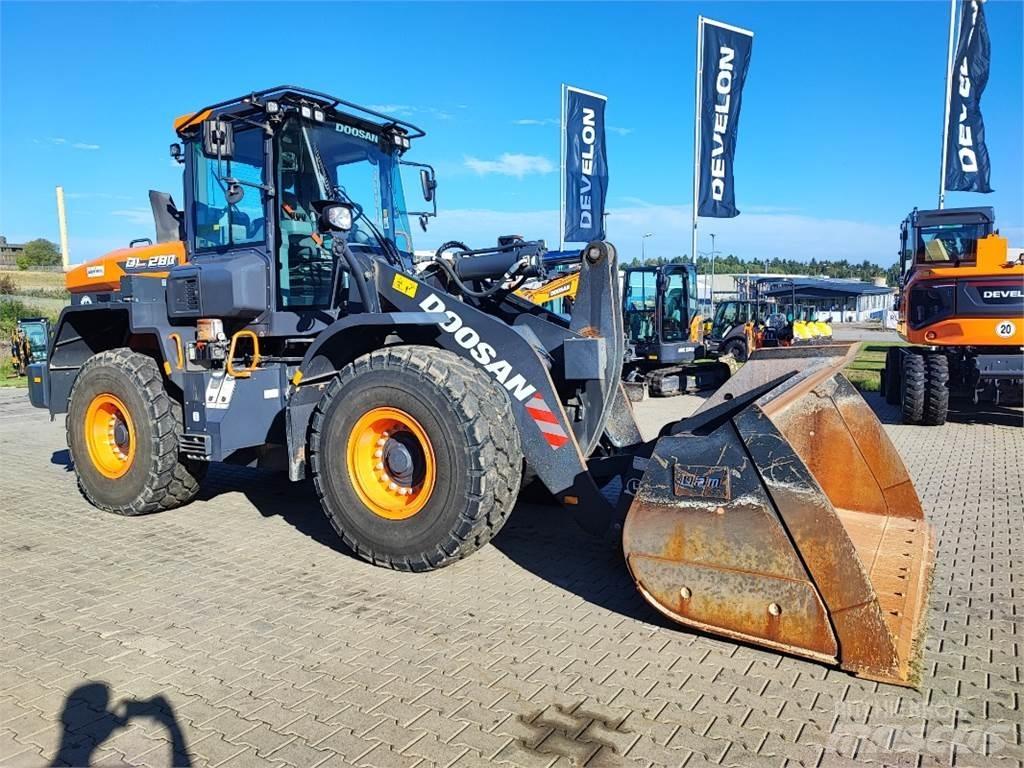 Doosan DL280-7 لوادر بعجل