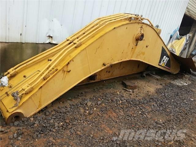 CAT 320 C حفارات طويلة الذراع