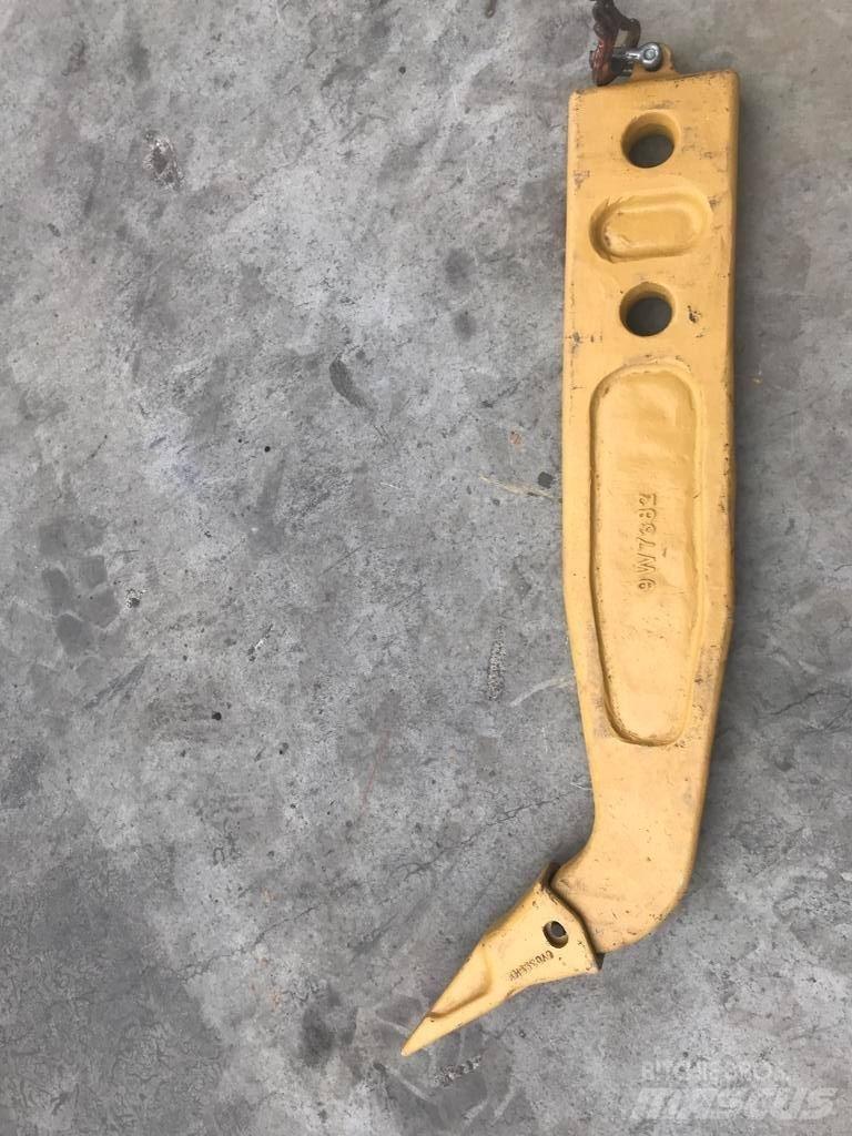 Komatsu D65 Shank خداشات