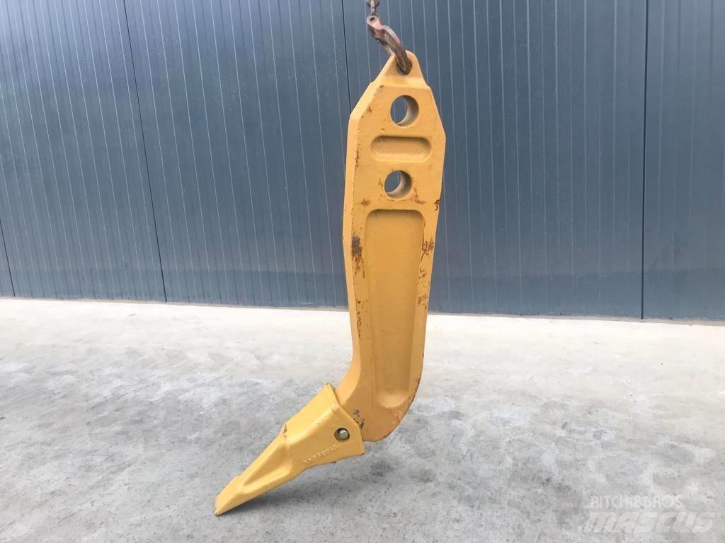 Komatsu D65 Shank خداشات