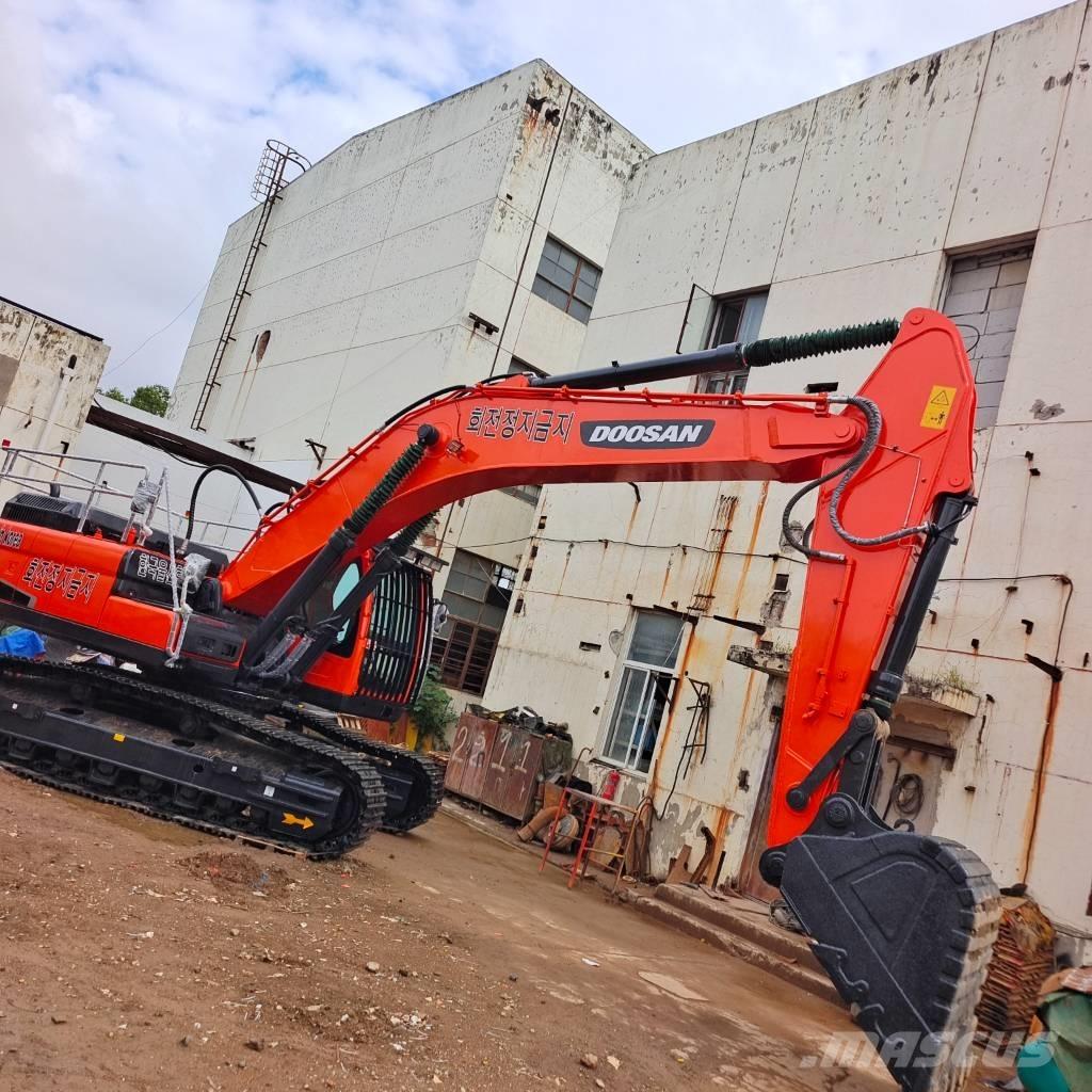 Doosan DX340LC حفارات زحافة