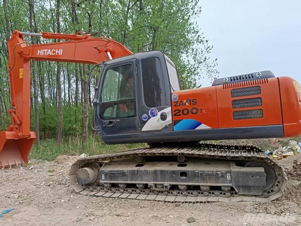 Hitachi ZX200 حفارات زحافة