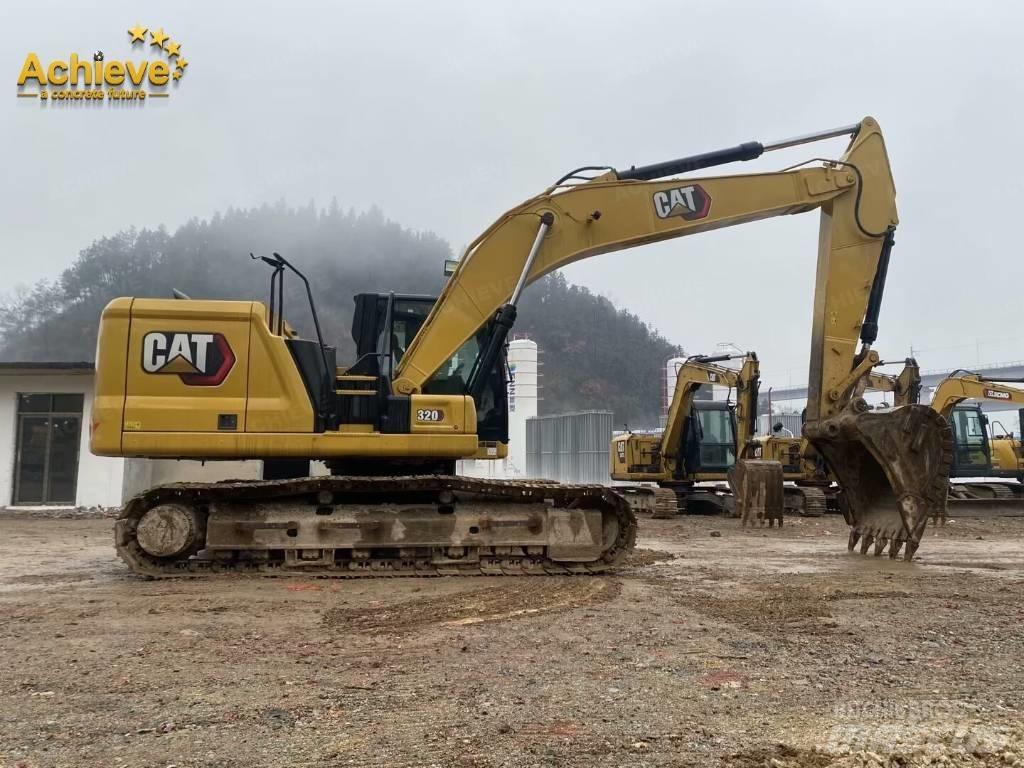 CAT 320 حفارات زحافة