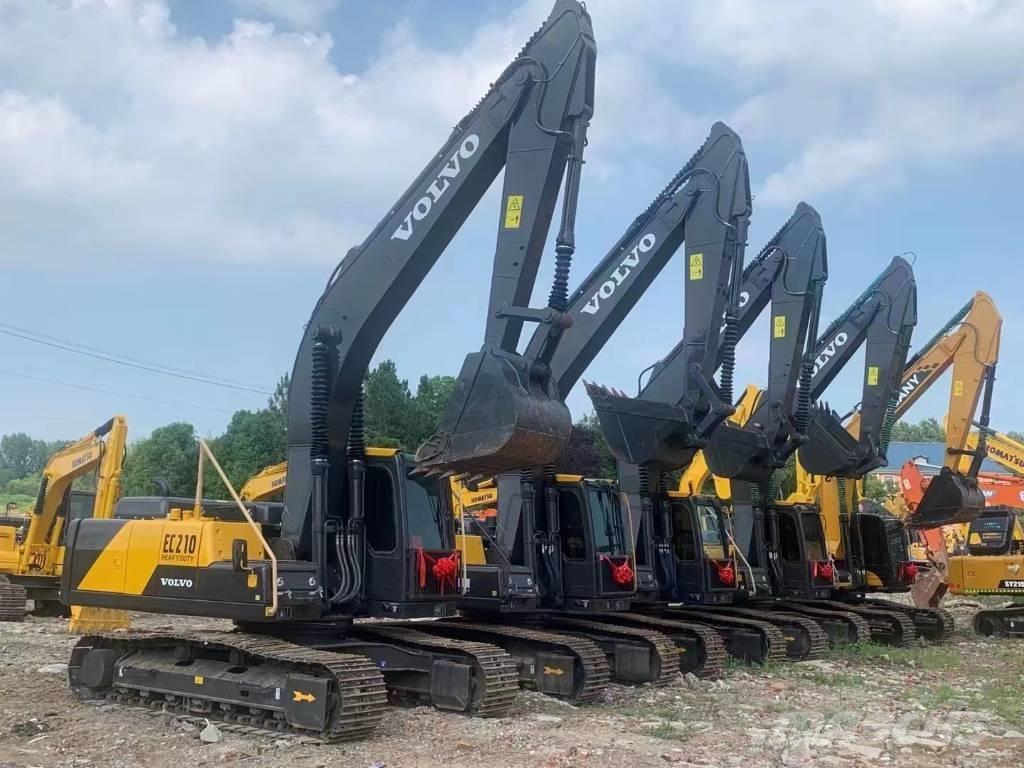 Volvo EC210D حفارات زحافة