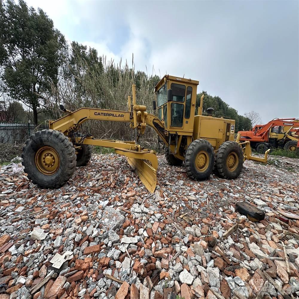 CAT 140 G معدات تمهيد الطرق
