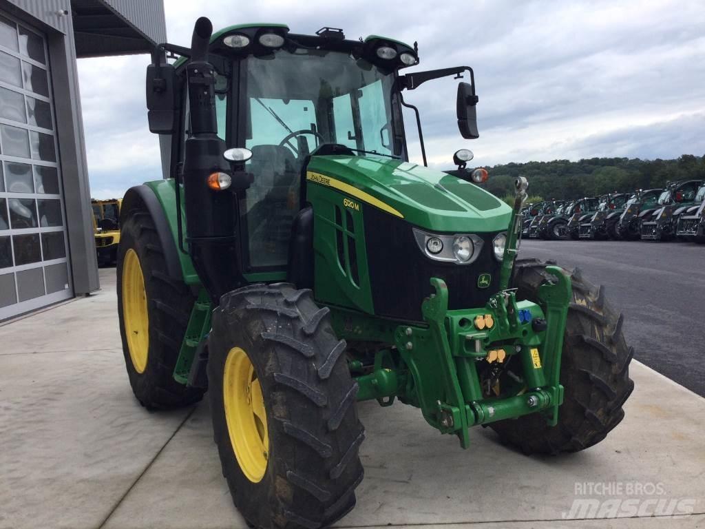 John Deere 6120M الجرارات