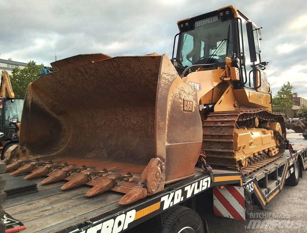 CAT 953K لوادر زحافة
