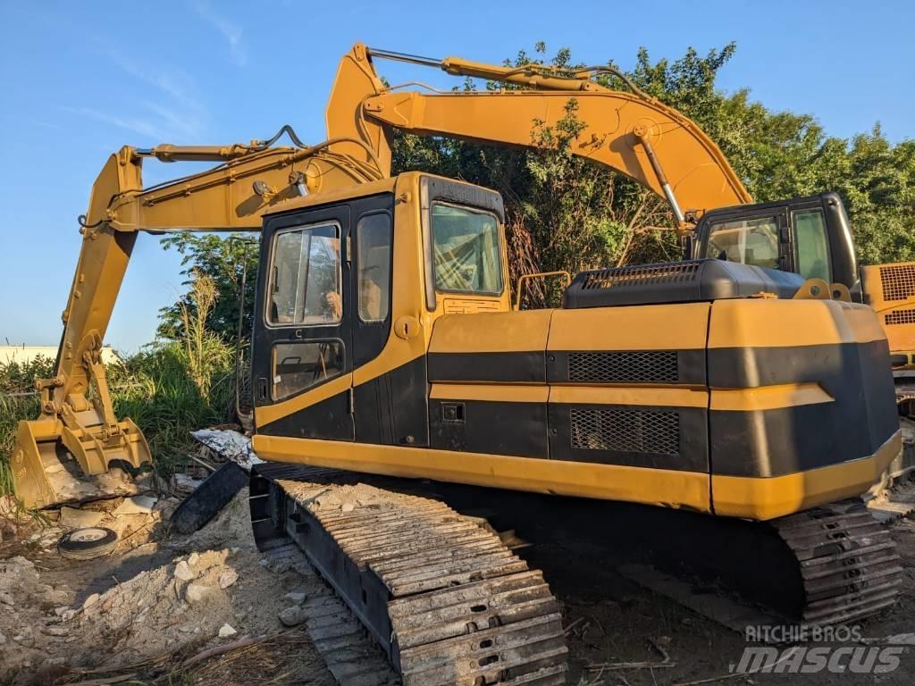 CAT 320 B L لوادر بعجل