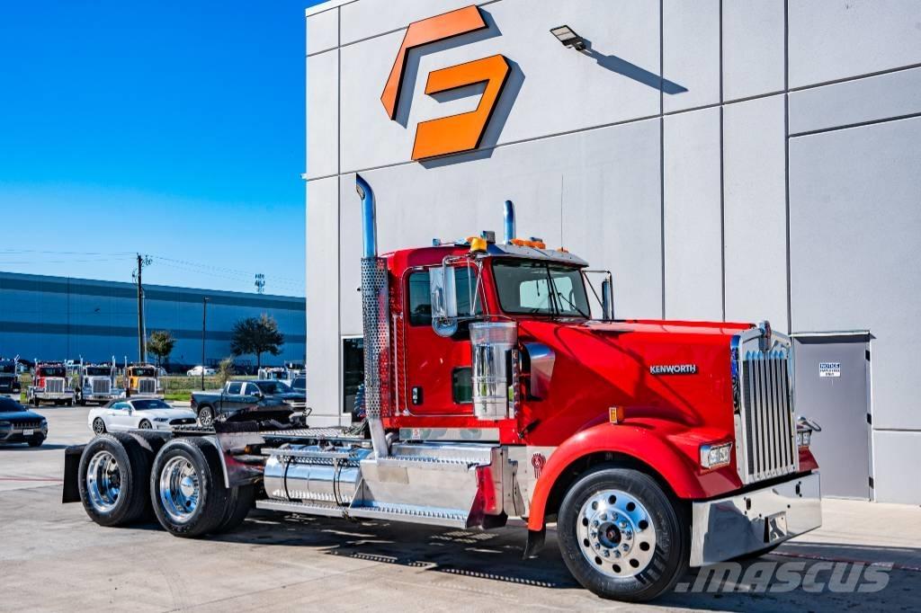 Kenworth W 900 وحدات الجر