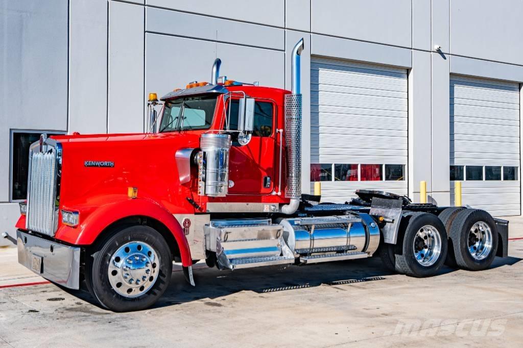 Kenworth W 900 وحدات الجر