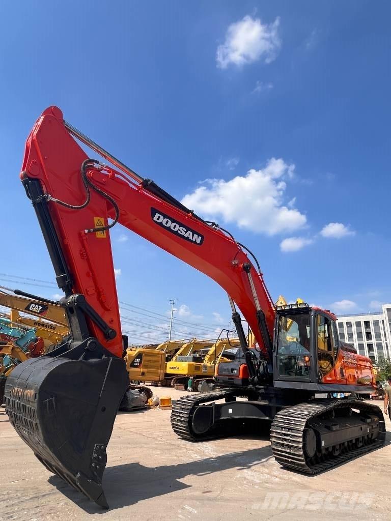 Doosan DX 340 LCA حفارات زحافة