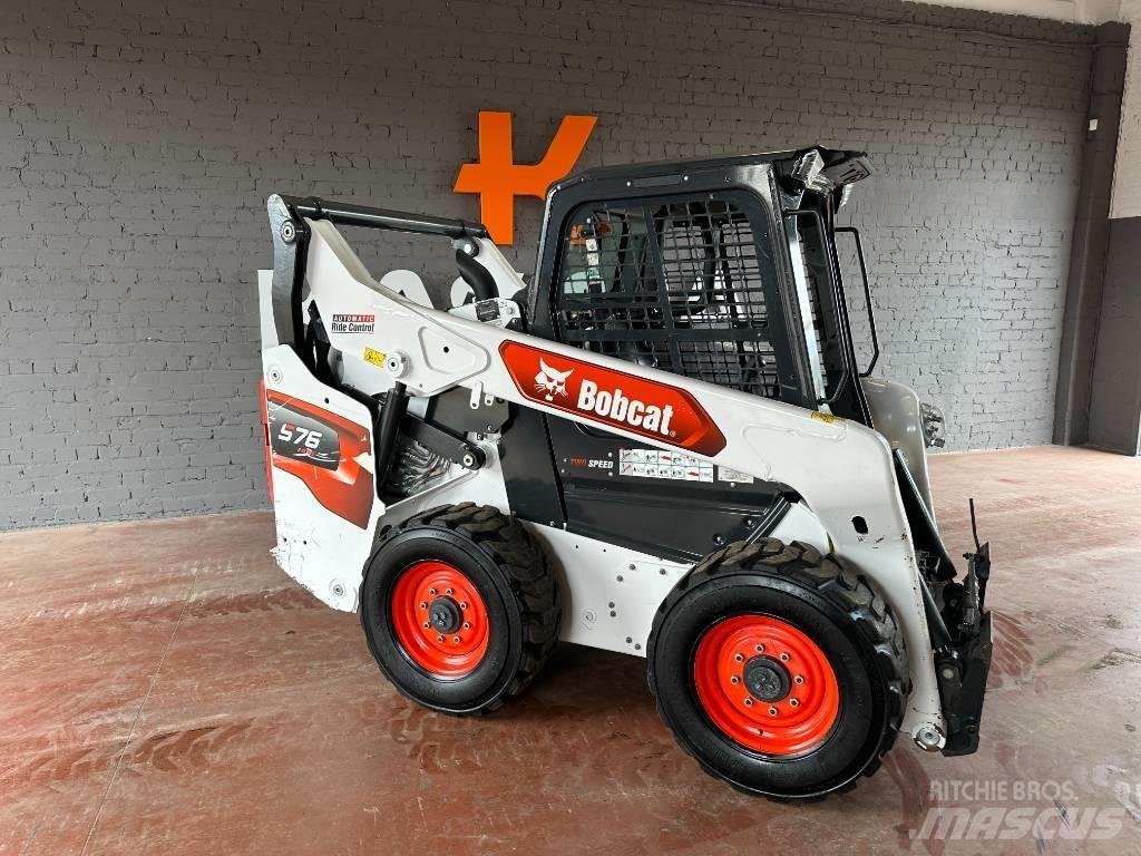 Bobcat S 76 لوادر انزلاقية التوجيه