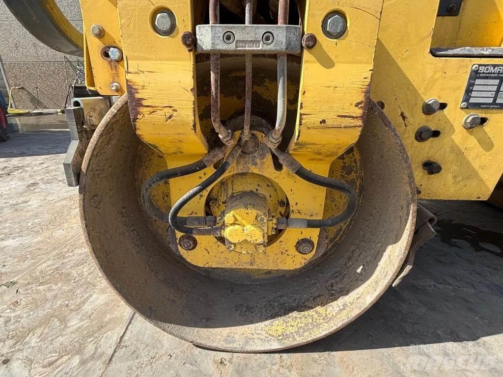 Bomag BW100 ADM-2 مداحل ثنائية الاسطوانة