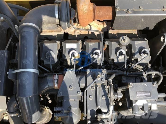 Komatsu PC 450-7 حفارات زحافة