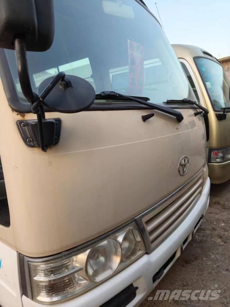 Toyota Coaster Bus حافلة صغيرة