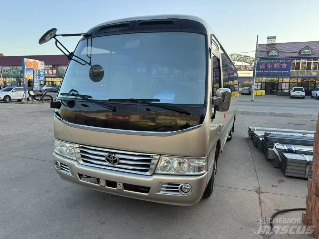 Toyota Coaster حافلة داخل المدينة