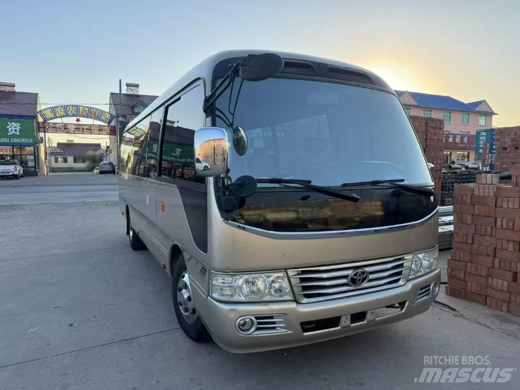 Toyota Coaster حافلة داخل المدينة