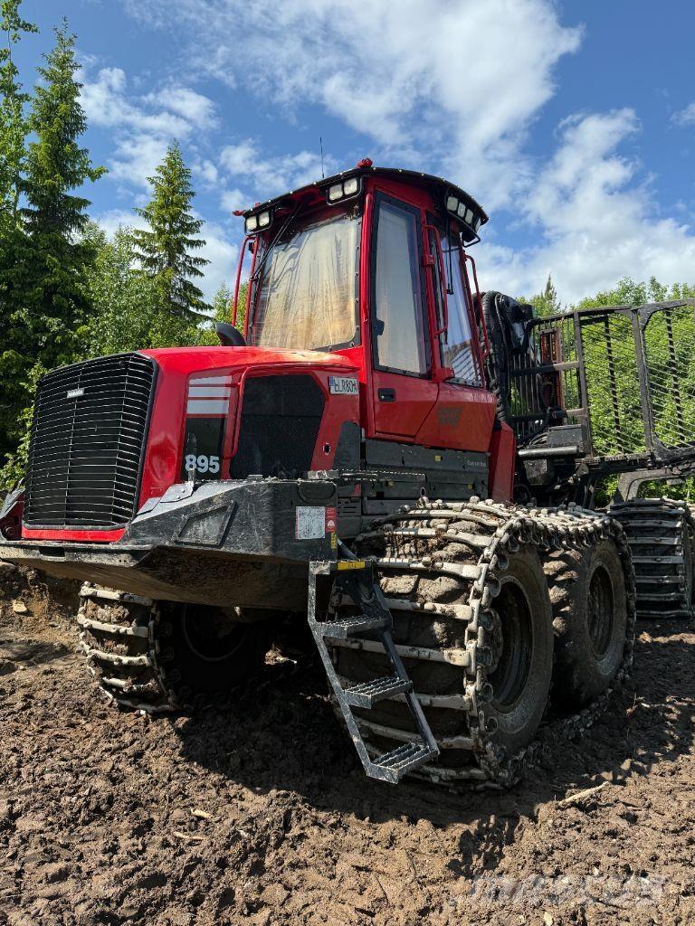 Komatsu 895 شاحنات