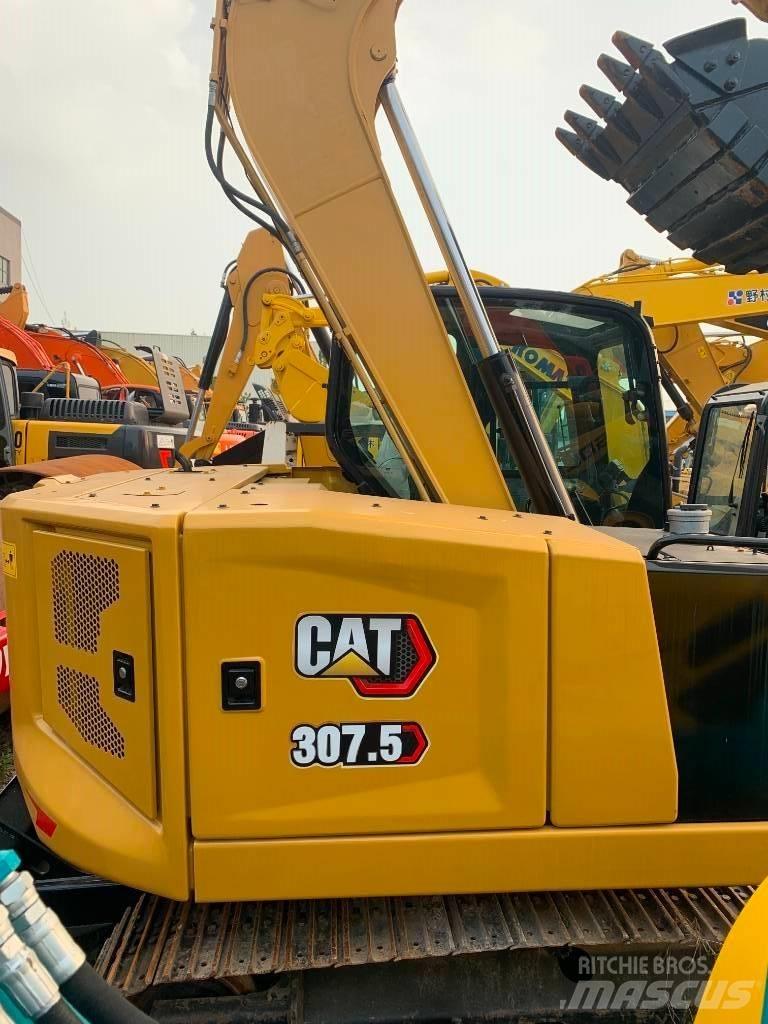 CAT 307.5 حفارات زحافة