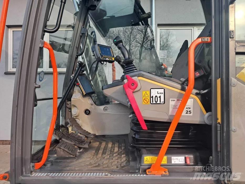 Volvo EC 160 E حفارات زحافة