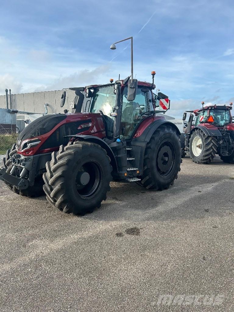 Valtra Q 305 الجرارات