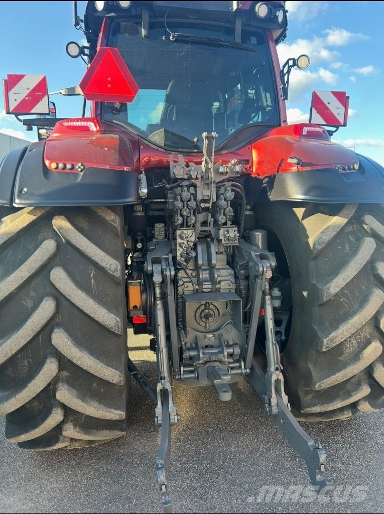 Valtra Q 305 الجرارات