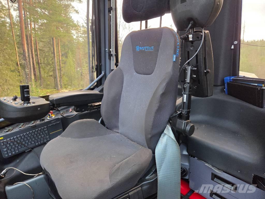 Rottne H11D حصادات