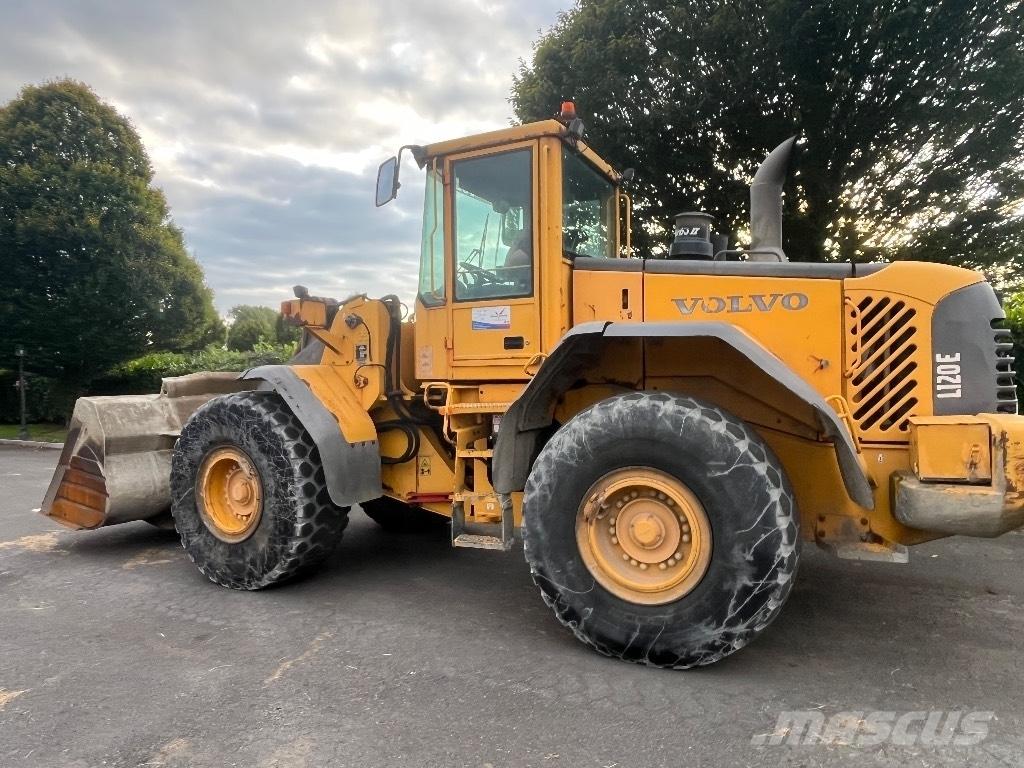 Volvo L120e لوادر بعجل