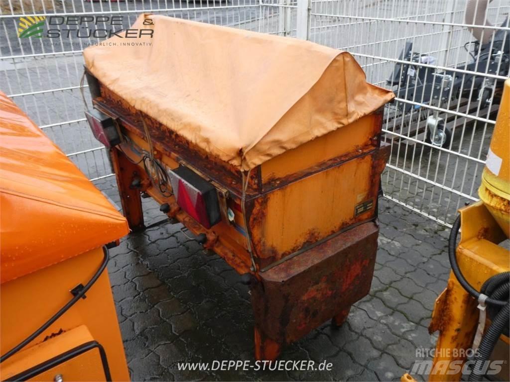 Rauch UKS 120 معدات نشر الرمال والملح