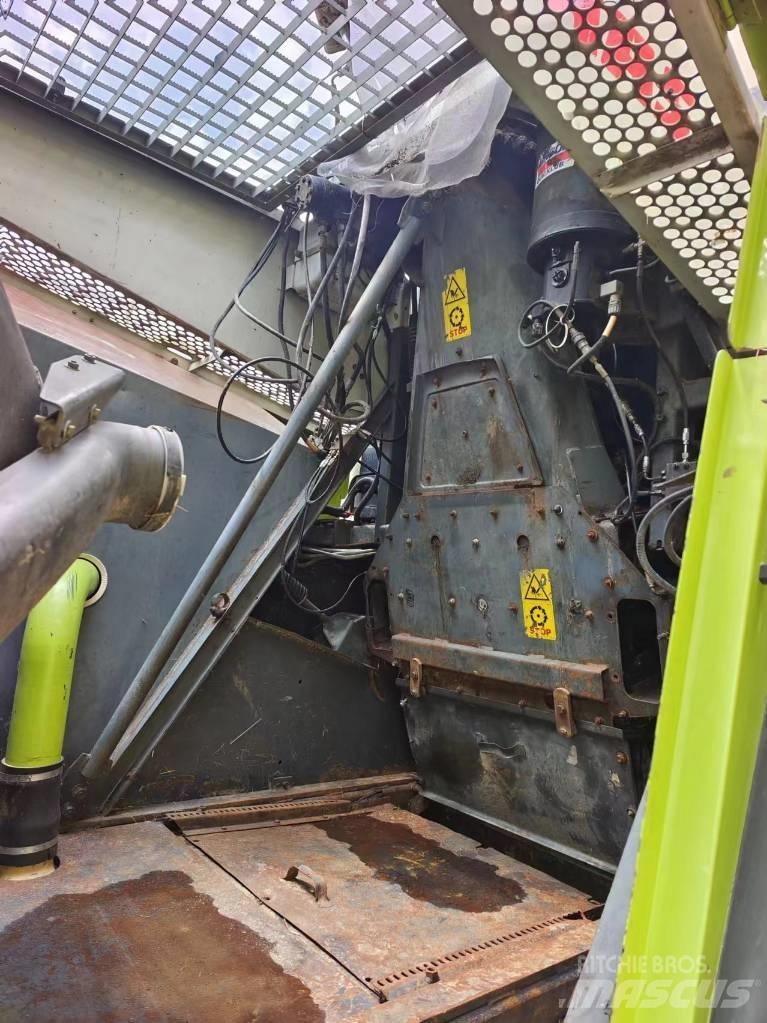 CLAAS Jaguar 870 علافات ذاتية الدفع