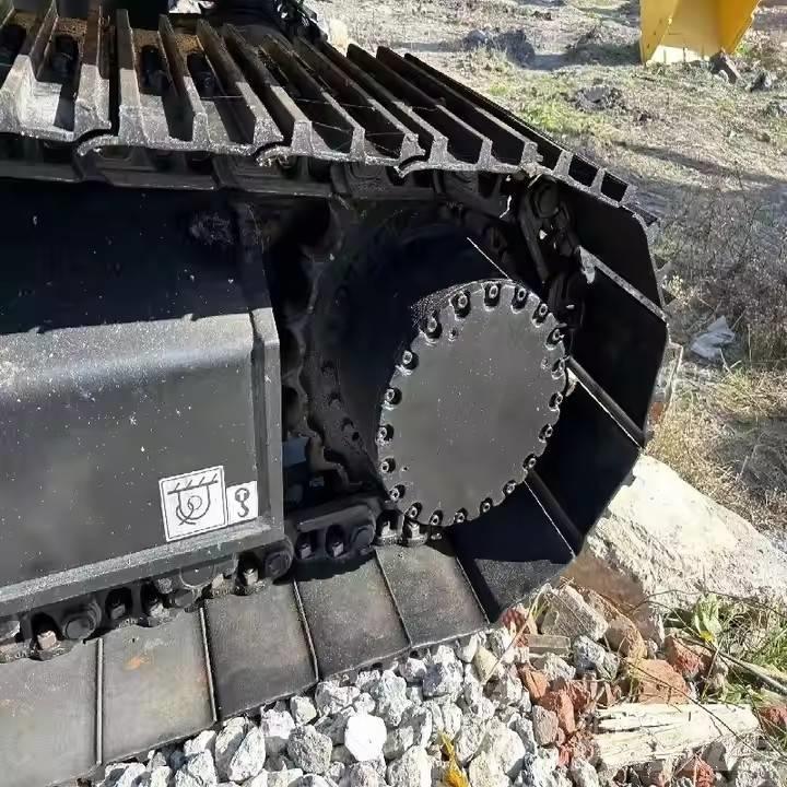 Sany SY215C حفارات زحافة
