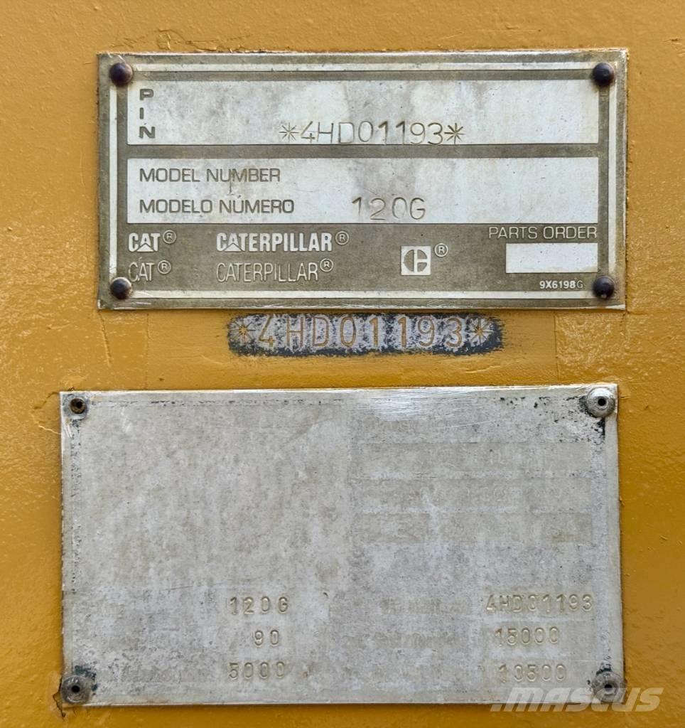 CAT 120 G معدات تمهيد الطرق