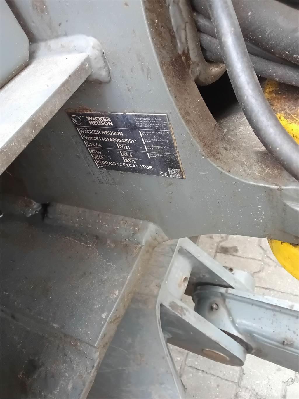 Wacker Neuson ET90 حفارات زحافة