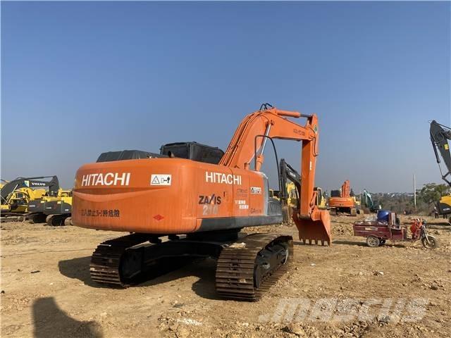 Hitachi ZX210 حفارات زحافة