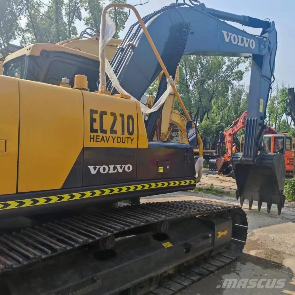 Volvo EC 210 D حفارات زحافة