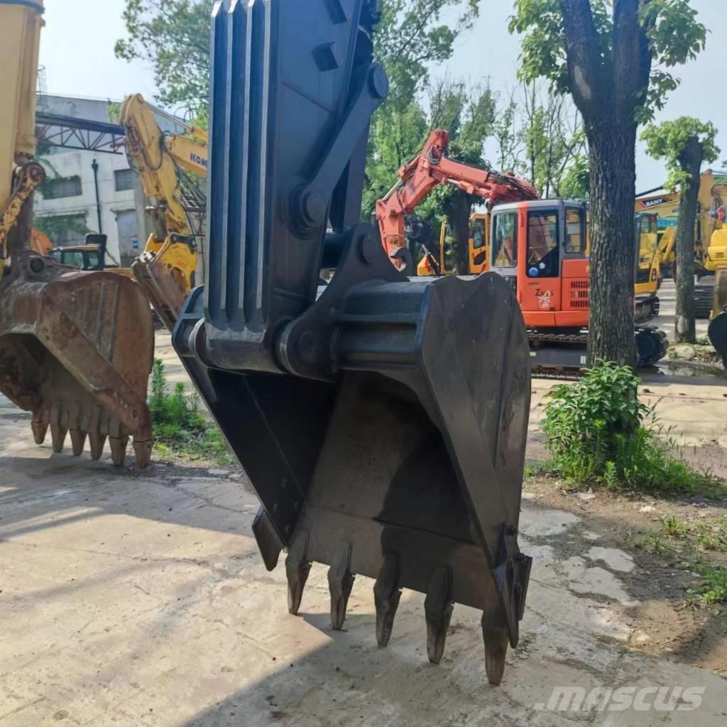 Volvo EC 210 D حفارات زحافة