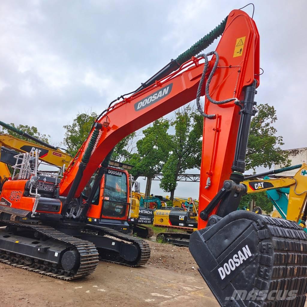 Doosan DX 300 LC-9C حفارات زحافة