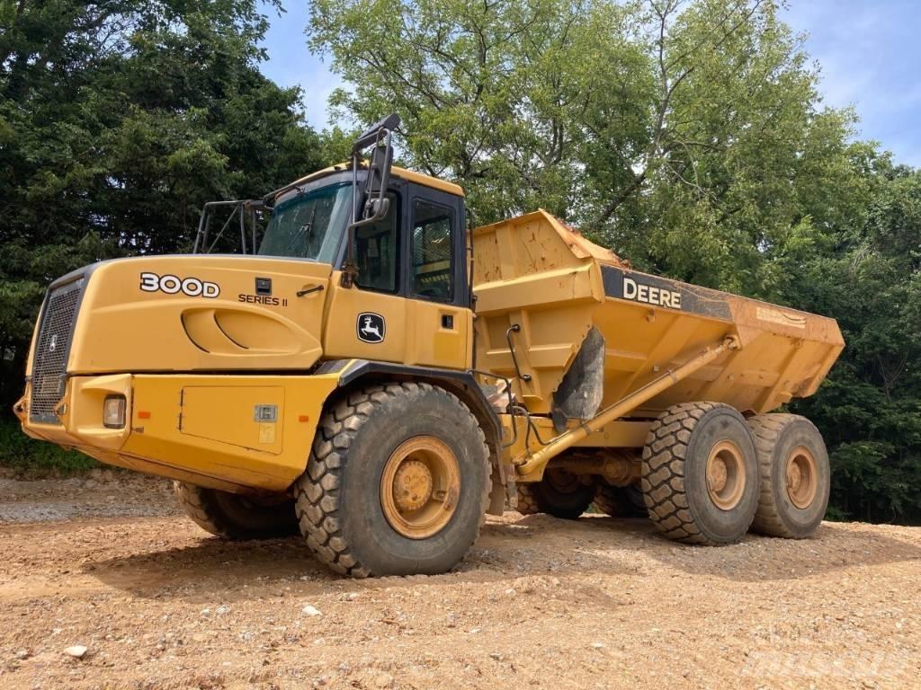 John Deere 300 D ساحبات مفصلية