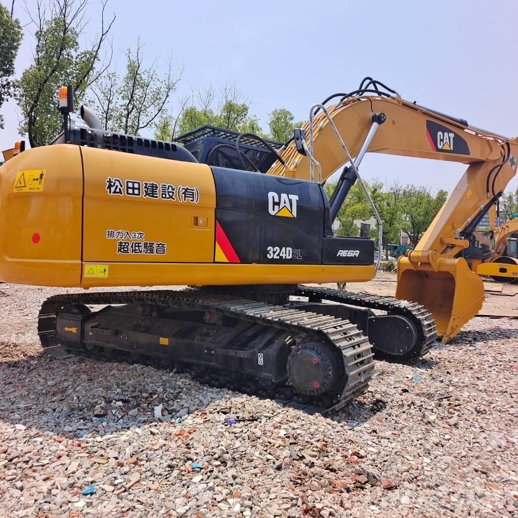 CAT 324 D L حفارات زحافة