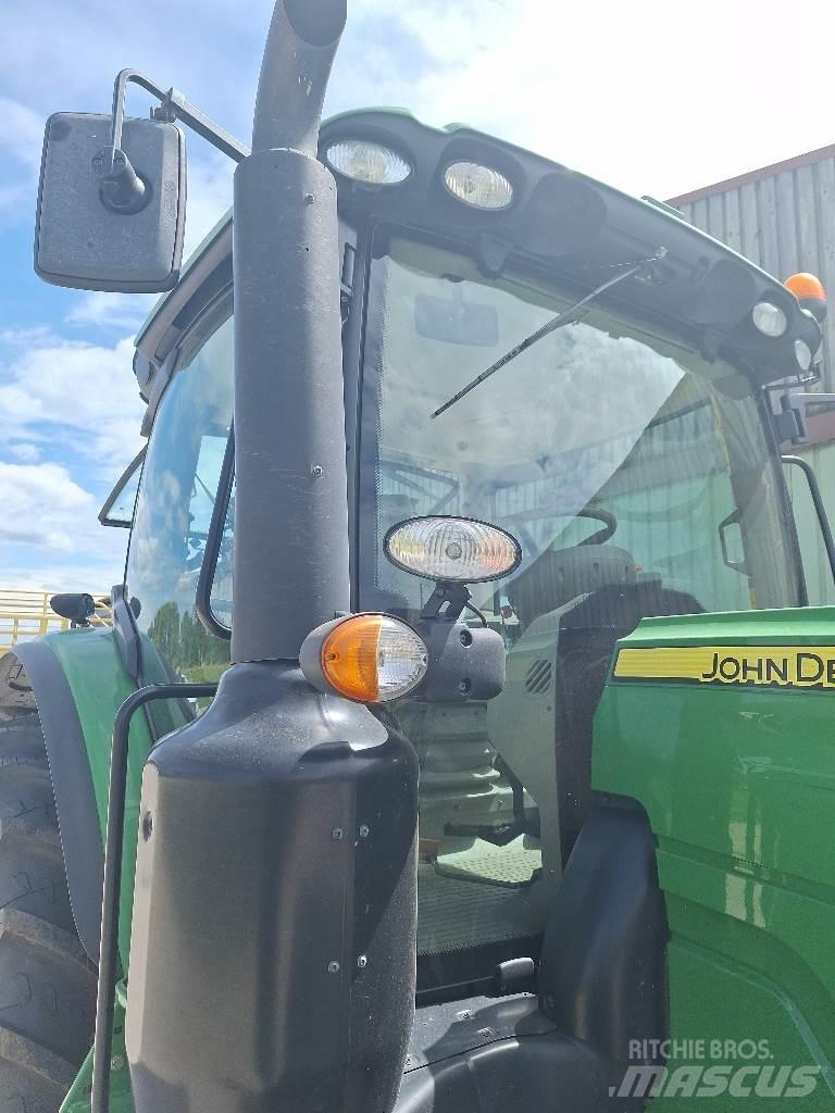 John Deere 6110R الجرارات