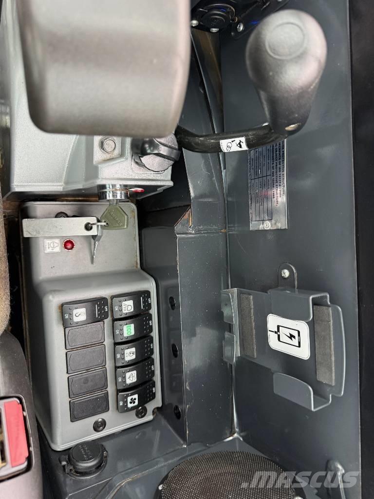 Yanmar Vio 23 حفارات صغيرة أقل من 7 طن (حفارات صغيرة)