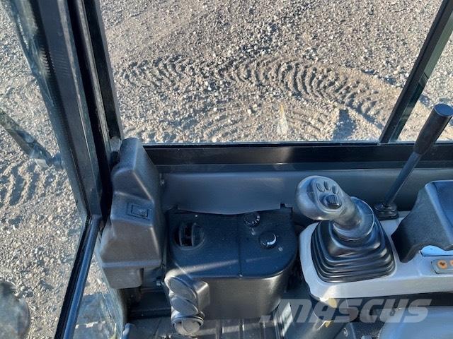 Komatsu PC16R HS حفارات صغيرة أقل من 7 طن (حفارات صغيرة)