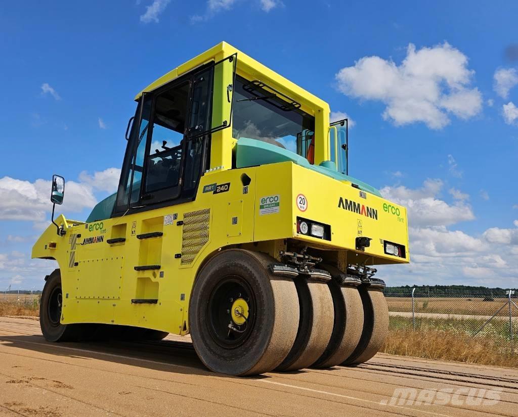 Ammann ART 240 مداحل ذات إطارات هوائية